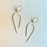 arco arch swooping line earrings